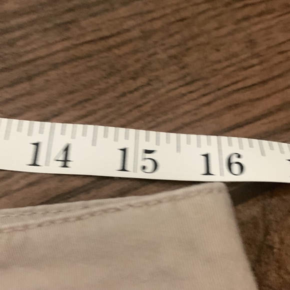 Maurice’s Capri - Picture 5 of 6